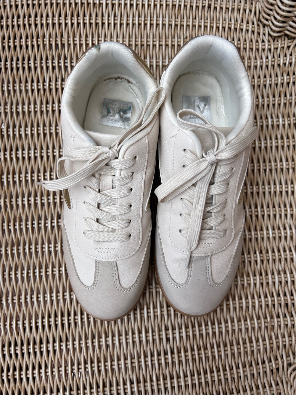 Dolce Vita Off-White/Cream Leather Sneakers